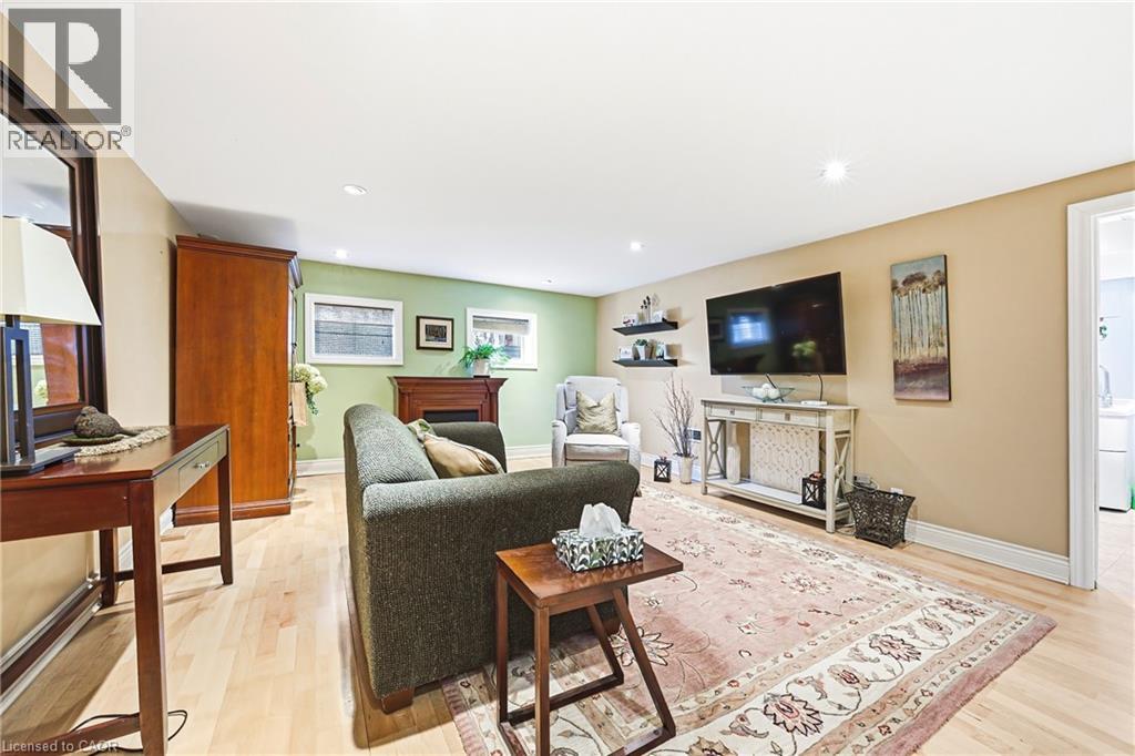 668 CHESTNUT Place, Burlington, Ontario, L7N3E8 — Photo 22