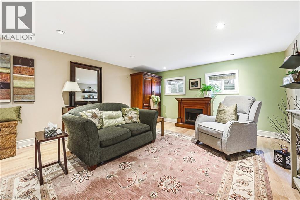 668 CHESTNUT Place, Burlington, Ontario, L7N3E8 — Photo 23