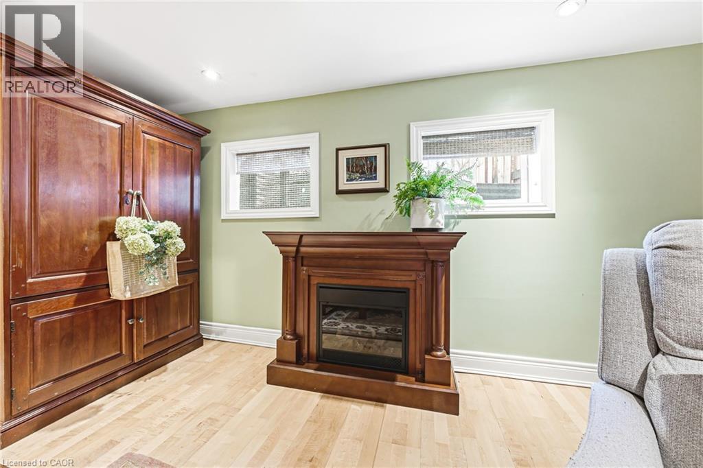 668 CHESTNUT Place, Burlington, Ontario, L7N3E8 — Photo 24