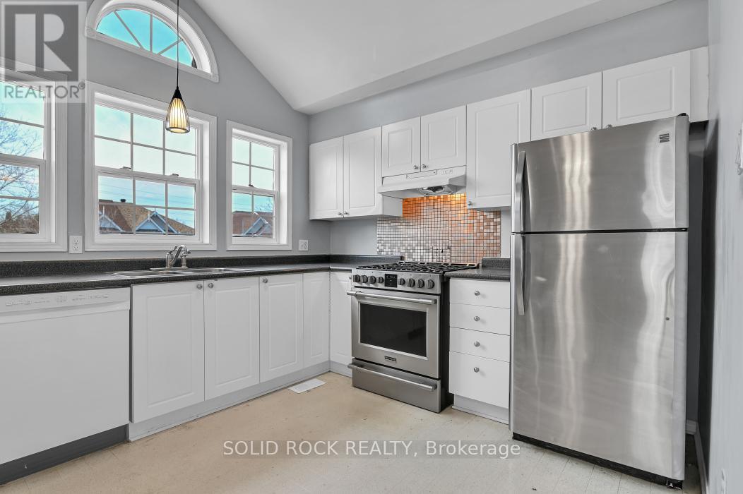 33 BOULDER WAY, Ottawa, Ontario, K2J4R6 — Photo 4