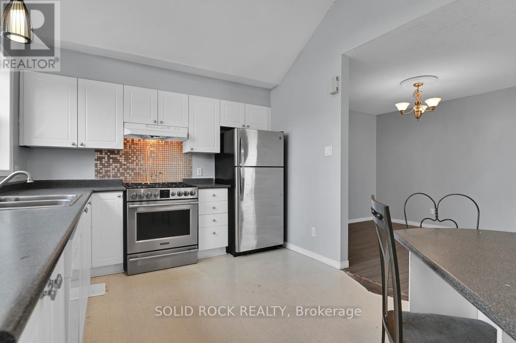 33 BOULDER WAY, Ottawa, Ontario, K2J4R6 — Photo 5