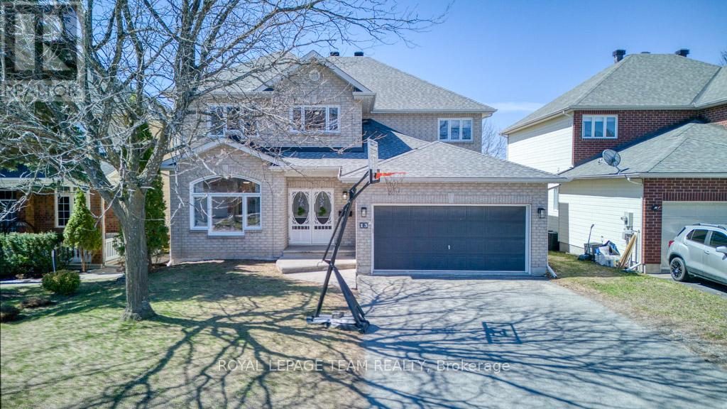 13 SHANNONDOE CRESCENT W, Ottawa, Ontario, K2M2H1 — Photo 2