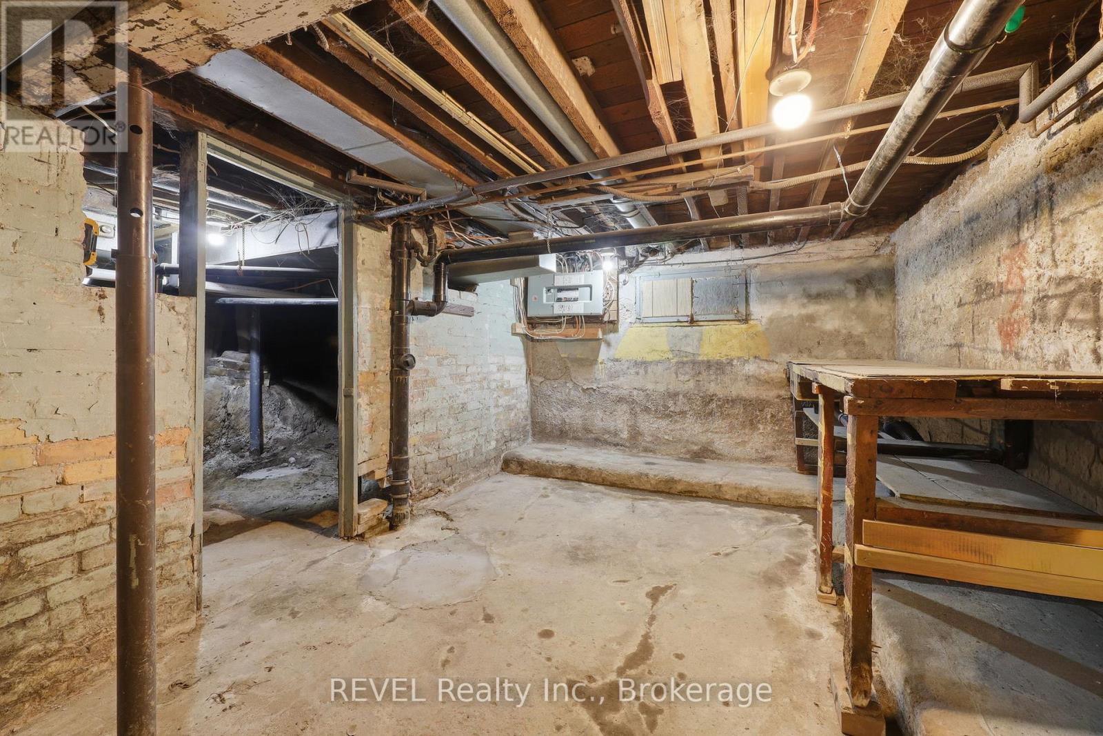 225 ROSS STREET, St. Thomas, Ontario, N5R3Y5 — Photo 41