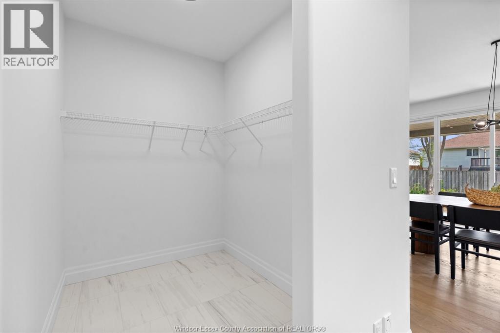 3662 OAKRIDGE AVENUE, Windsor, Ontario, N9E0B3 — Photo 14