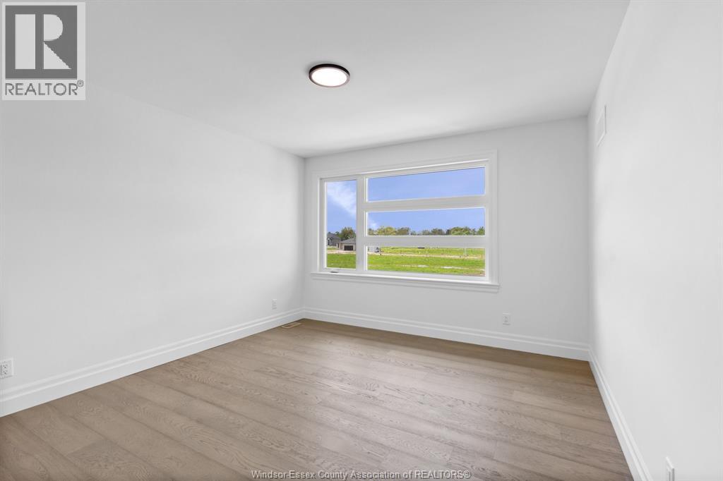 3662 OAKRIDGE AVENUE, Windsor, Ontario, N9E0B3 — Photo 17
