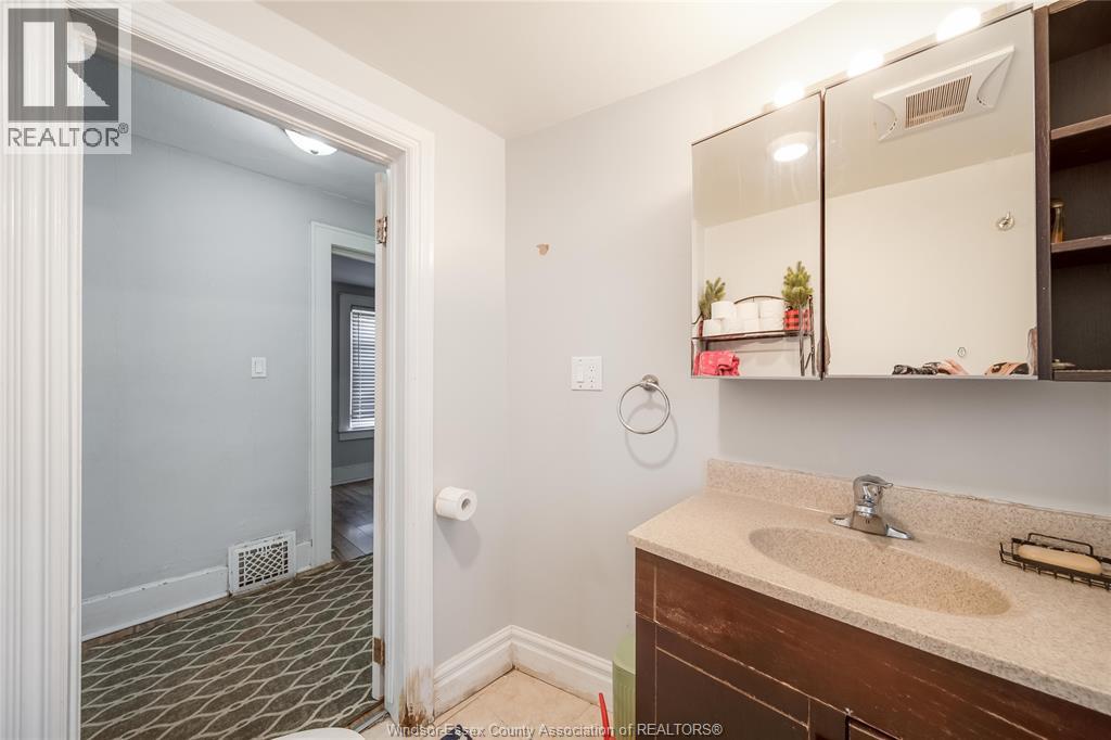 1056-60 NIAGARA, Windsor, Ontario, N9A3V2 — Photo 43