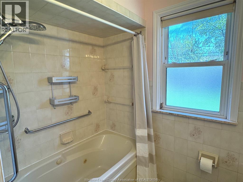 2440 BUCKINGHAM DRIVE, Windsor, Ontario, N8T2B5 — Photo 31
