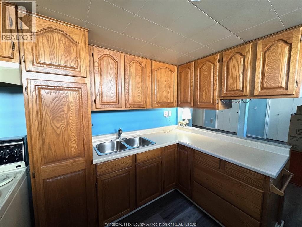 2440 BUCKINGHAM DRIVE, Windsor, Ontario, N8T2B5 — Photo 38