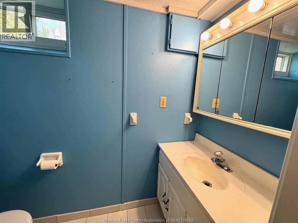 2440 BUCKINGHAM DRIVE, Windsor, Ontario, N8T2B5 — Photo 39