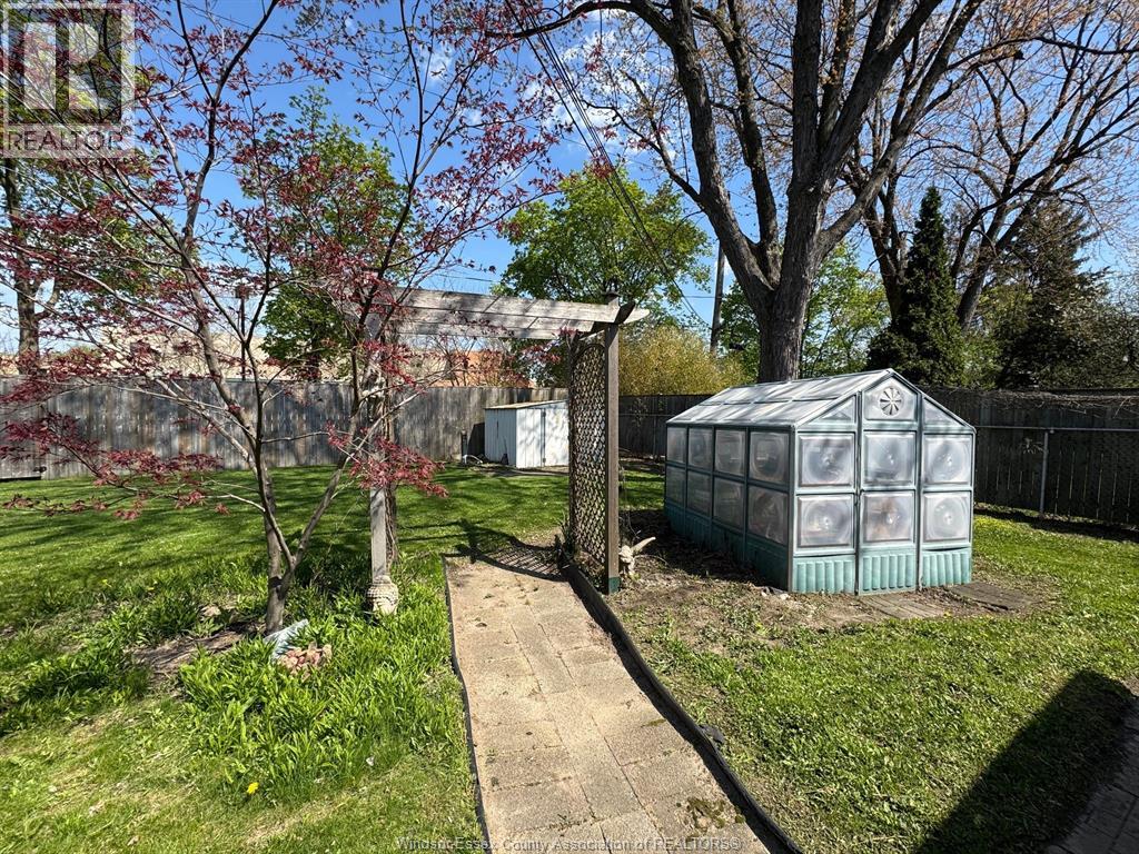 2440 BUCKINGHAM DRIVE, Windsor, Ontario, N8T2B5 — Photo 45