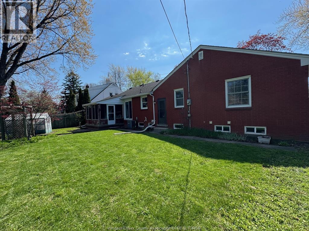 2440 BUCKINGHAM DRIVE, Windsor, Ontario, N8T2B5 — Photo 48