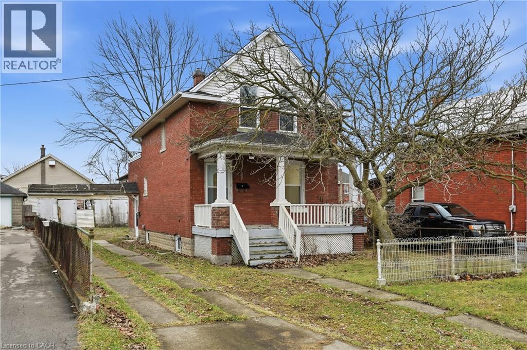 27 ALBERT Street, Welland, Ontario, L3B4L1 — Photo 2