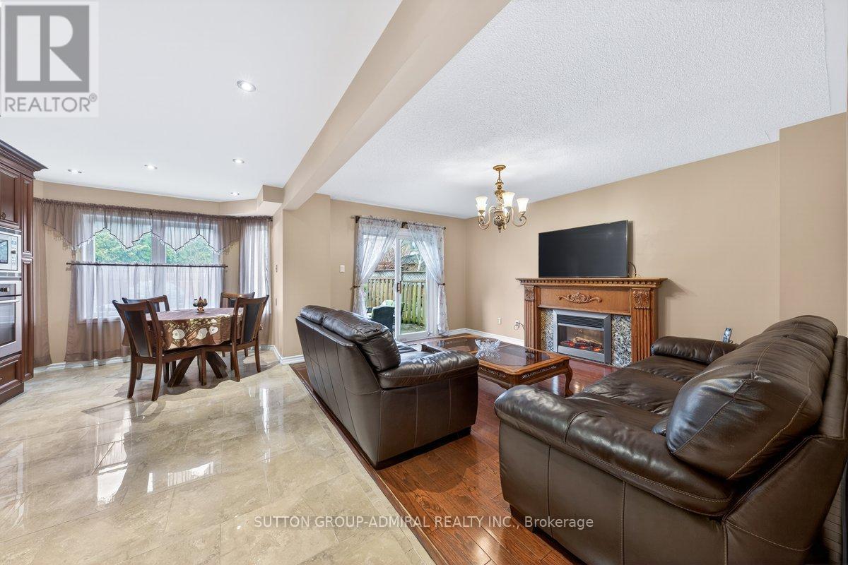 126 REDONDO DRIVE E, Vaughan (Beverley Glen), Ontario, L4J7S5 — Photo 10