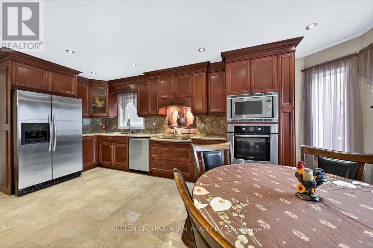 126 REDONDO DRIVE E, Vaughan (Beverley Glen), Ontario, L4J7S5 — Photo 12