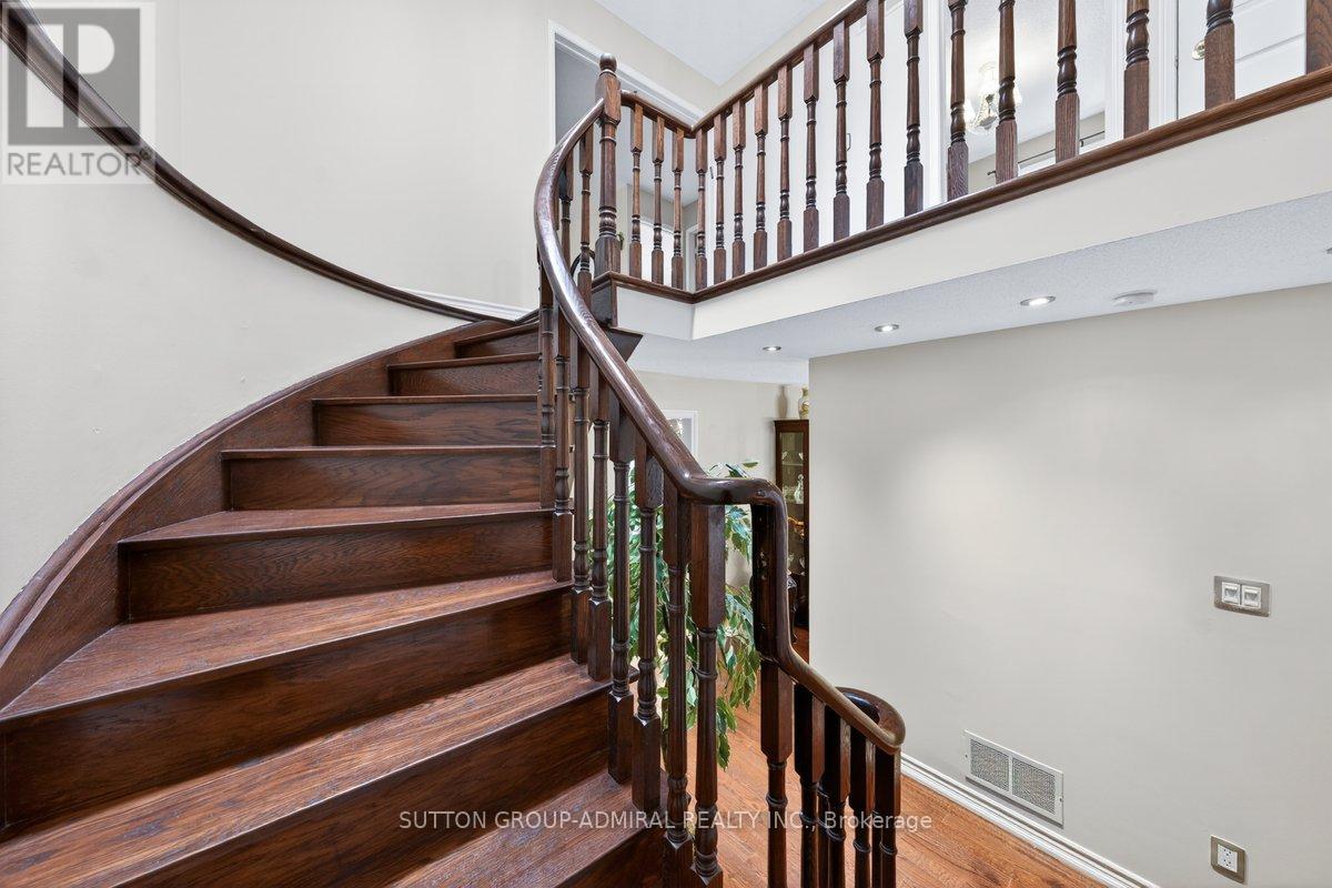 126 REDONDO DRIVE E, Vaughan (Beverley Glen), Ontario, L4J7S5 — Photo 17