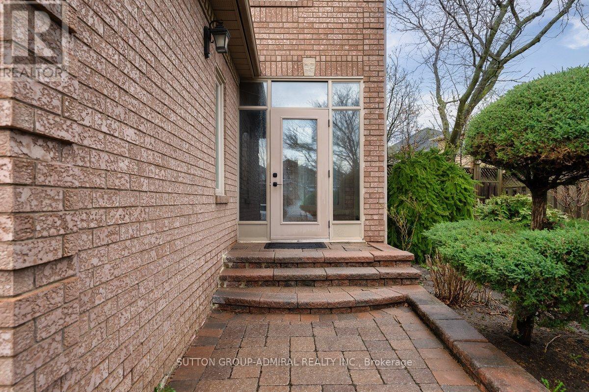 126 REDONDO DRIVE E, Vaughan (Beverley Glen), Ontario, L4J7S5 — Photo 4