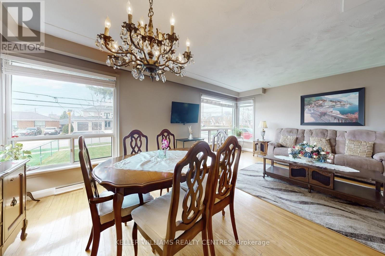 549 RUSTIC ROAD, Toronto (Maple Leaf), Ontario, M6L1X8 — Photo 11