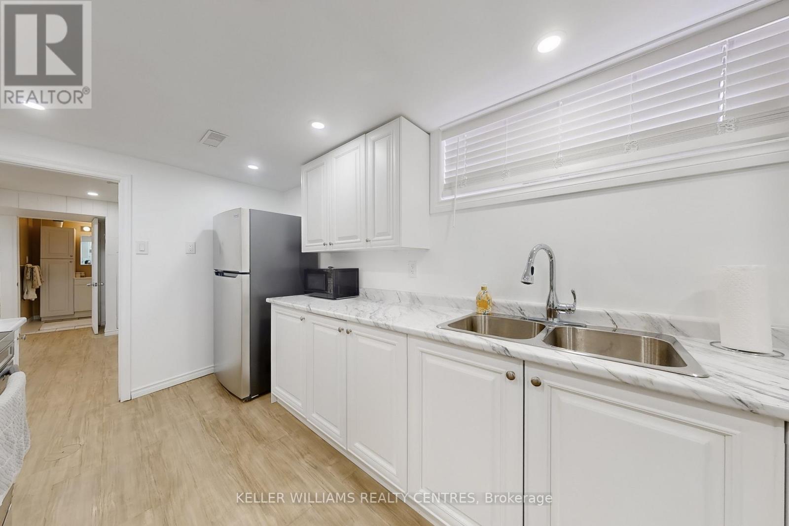 549 RUSTIC ROAD, Toronto (Maple Leaf), Ontario, M6L1X8 — Photo 23