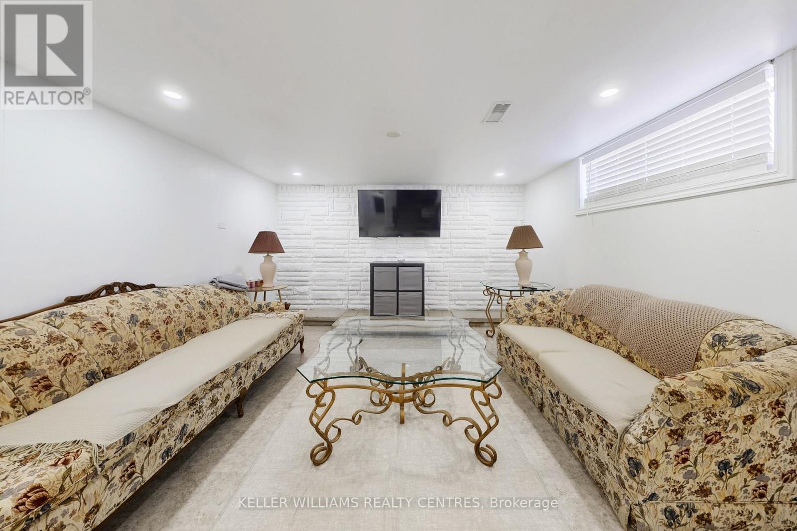 549 RUSTIC ROAD, Toronto (Maple Leaf), Ontario, M6L1X8 — Photo 25