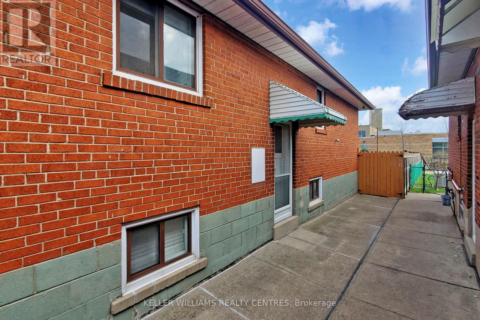 549 RUSTIC ROAD, Toronto (Maple Leaf), Ontario, M6L1X8 — Photo 33