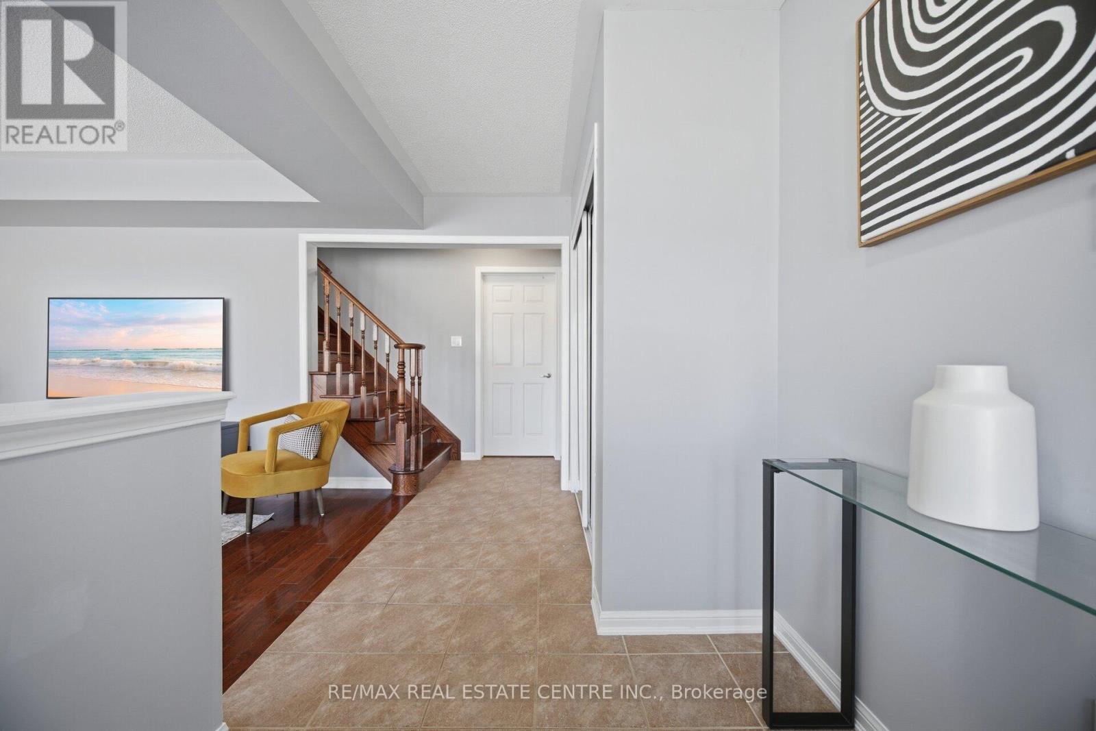 680 MCEASTERN PATH, Milton (CO Coates), Ontario, L9T0G4 — Photo 4