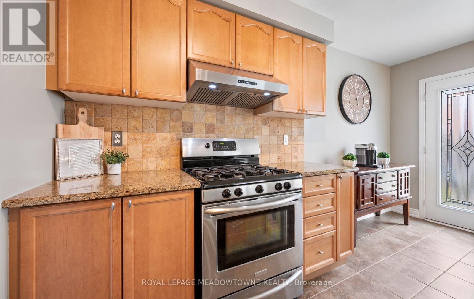 6 CLYDE ROAD, Brampton (Credit Valley), Ontario, L6X0L9 — Photo 22