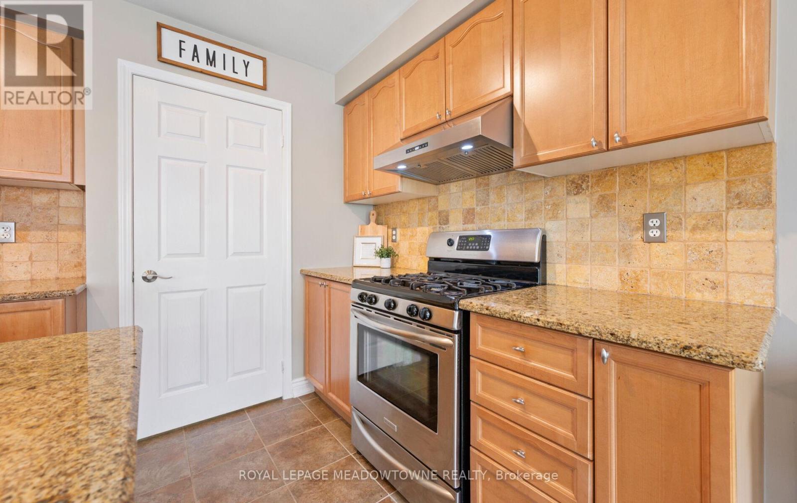 6 CLYDE ROAD, Brampton (Credit Valley), Ontario, L6X0L9 — Photo 23