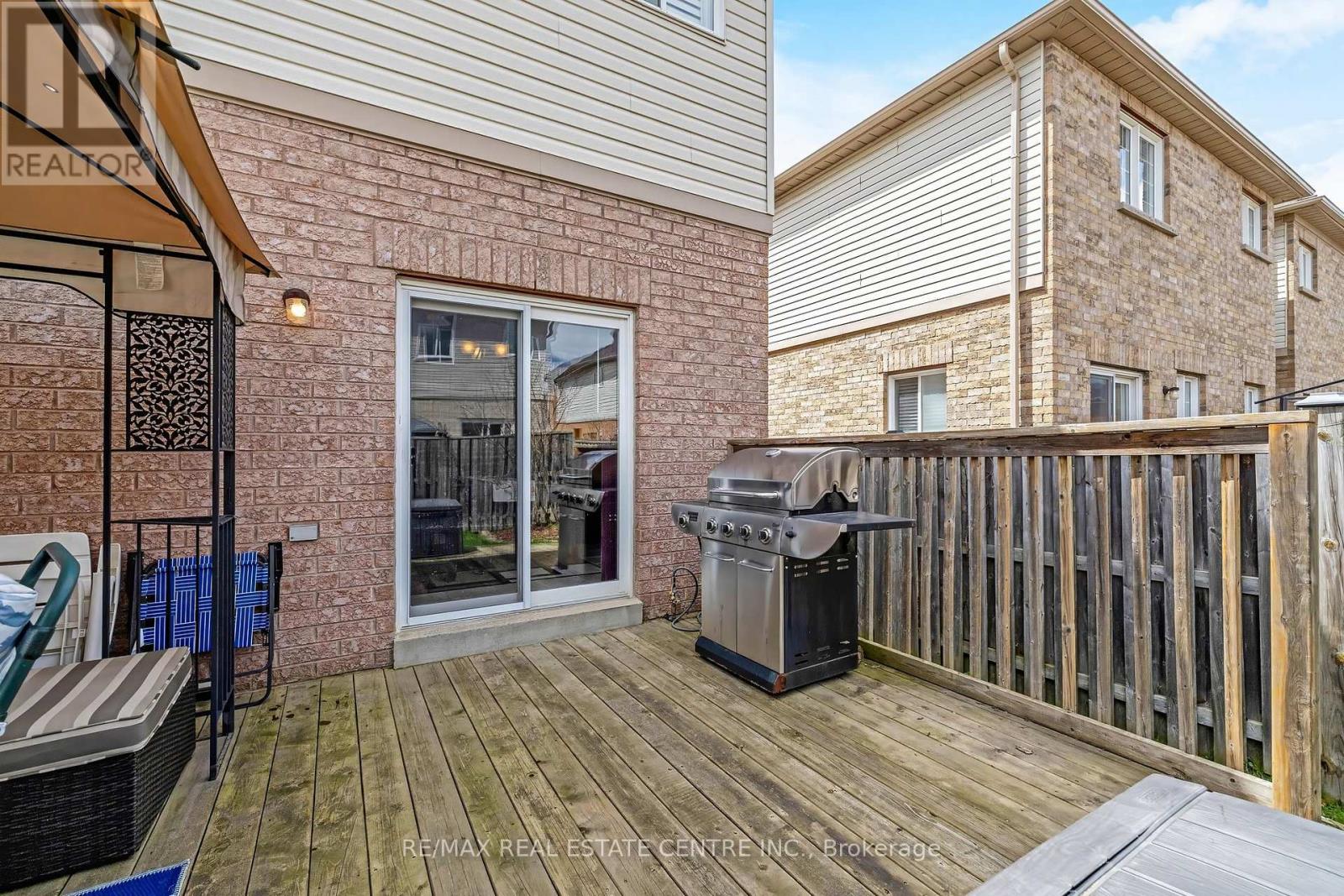 305 TEETZEL DRIVE, Milton (CL Clarke), Ontario, L9T0B1 — Photo 23