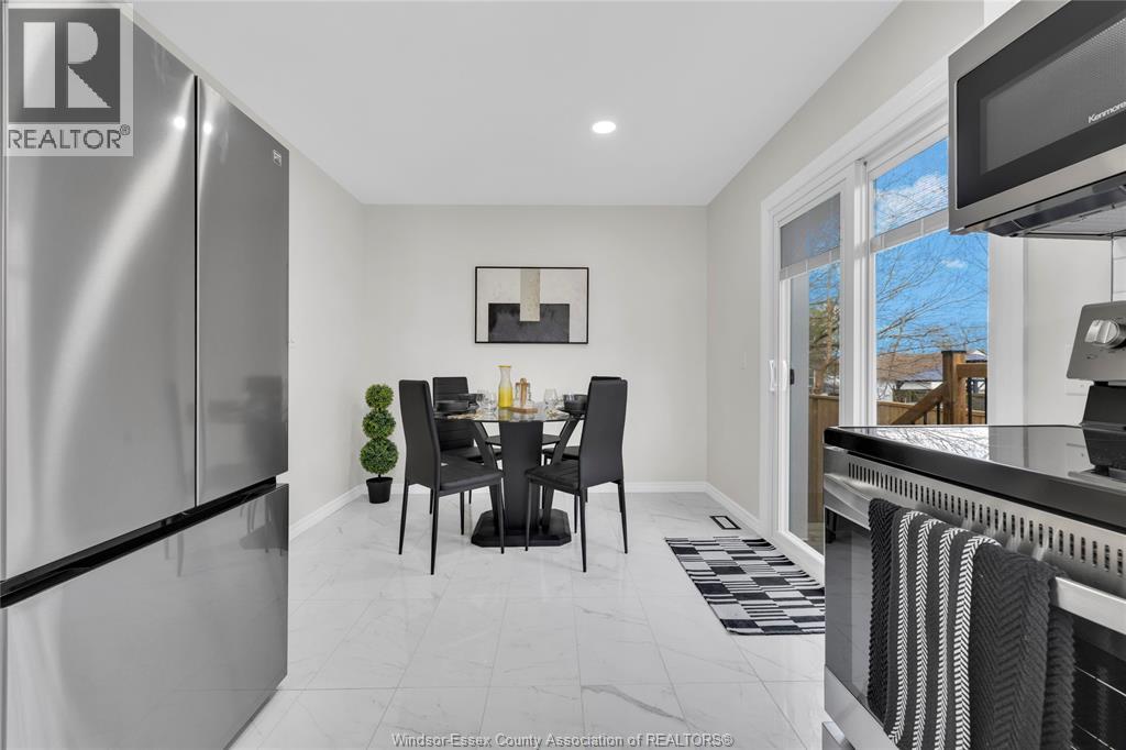 556 CLOVER, Windsor, Ontario, N8P1C6 — Photo 12