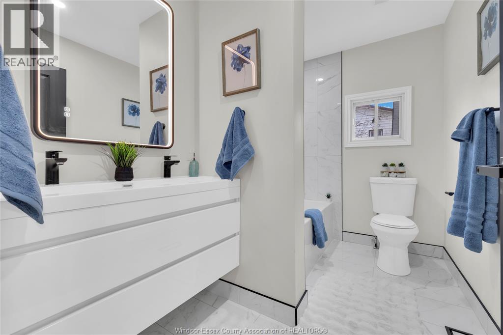 556 CLOVER, Windsor, Ontario, N8P1C6 — Photo 13