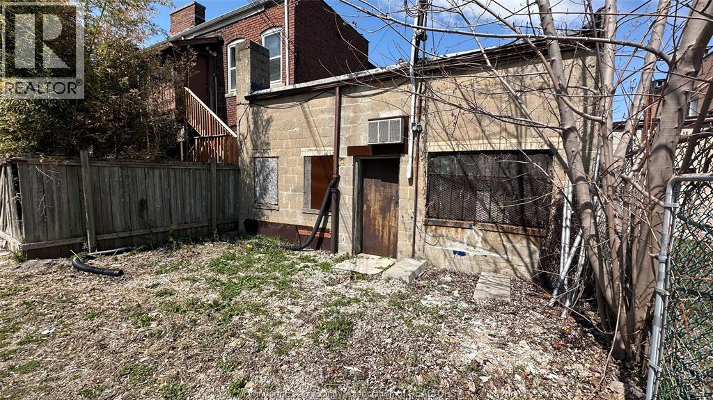 1335 WYANDOTTE, Windsor, Ontario, N9A3K8 — Photo 8