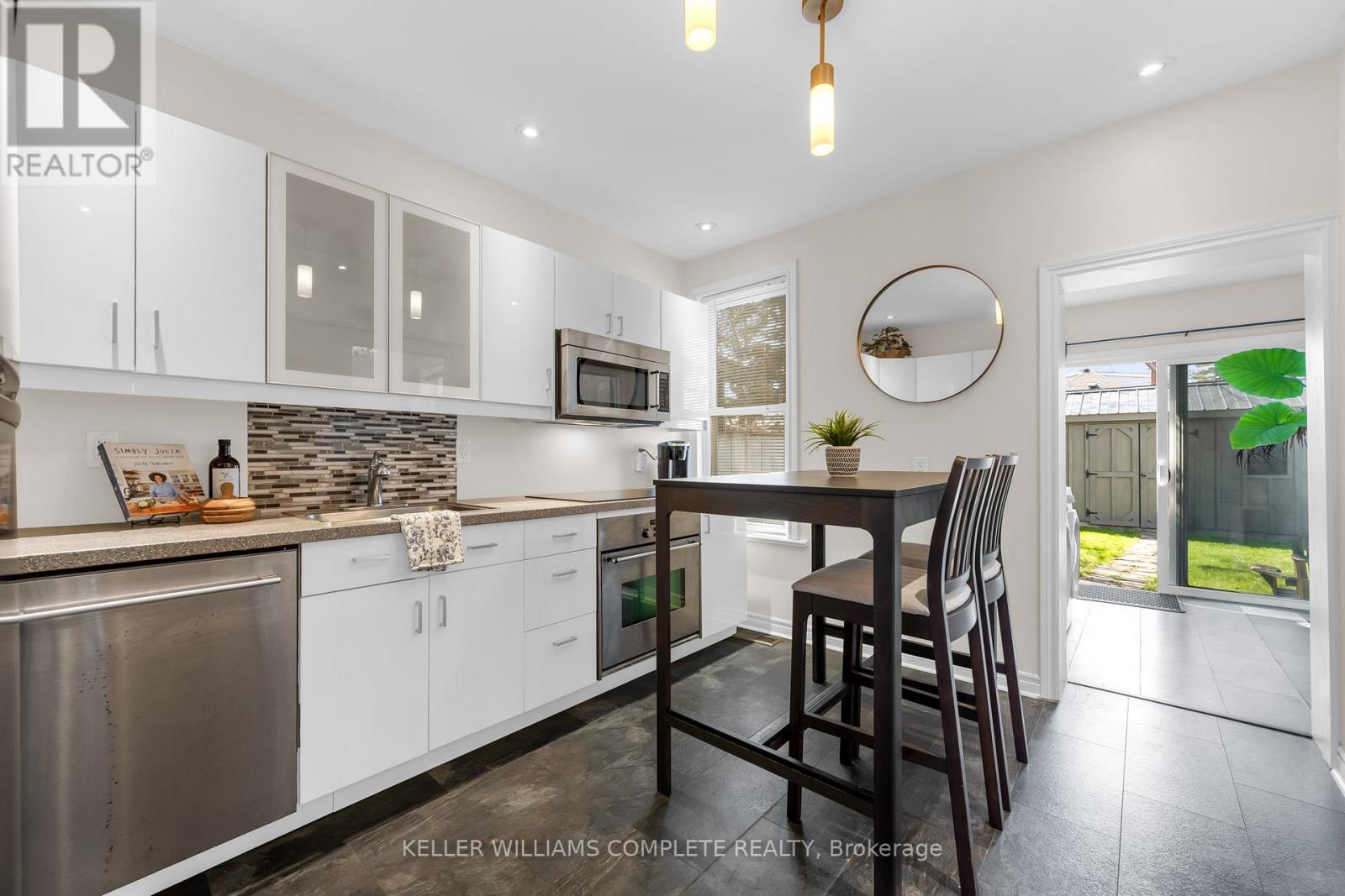 73 NORMAN STREET, Hamilton (Crown Point), Ontario, L8H4J4 — Photo 8