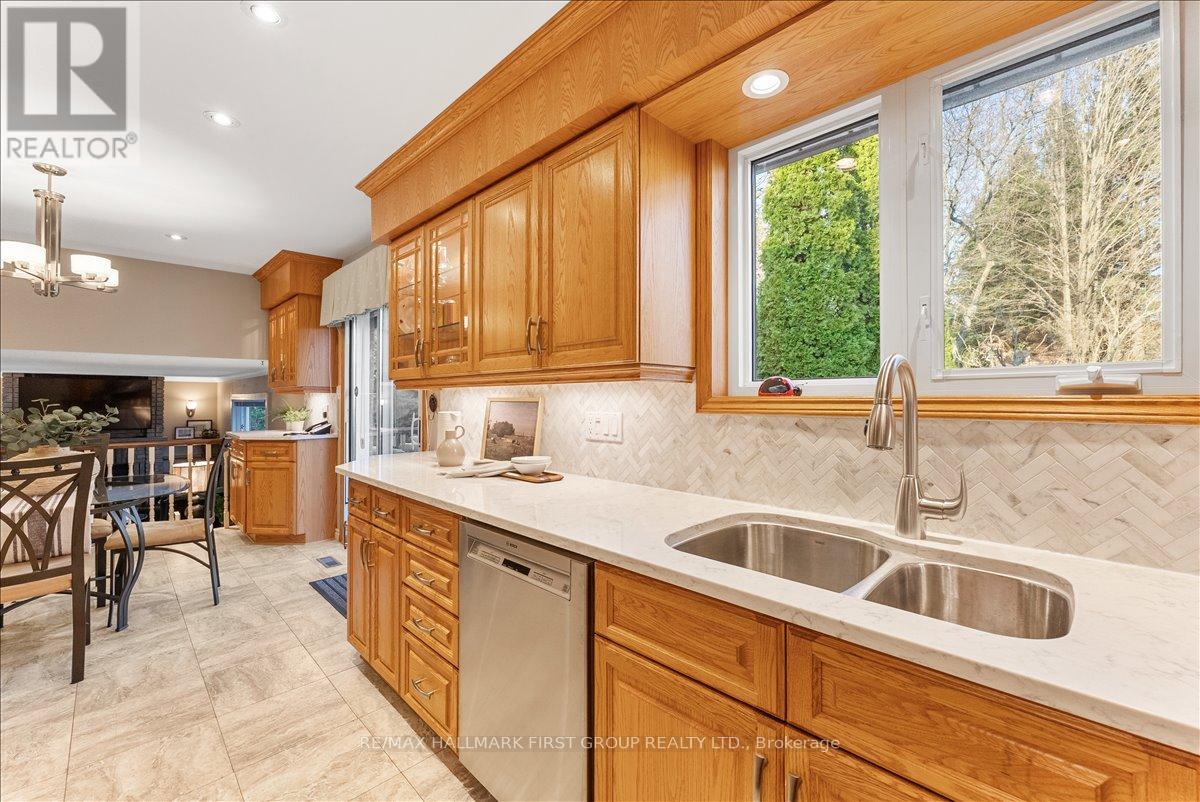 68 RESOLUTE CRESCENT, Whitby (Lynde Creek), Ontario, L1P1G2 — Photo 12