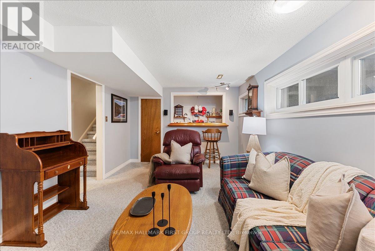 68 RESOLUTE CRESCENT, Whitby (Lynde Creek), Ontario, L1P1G2 — Photo 23