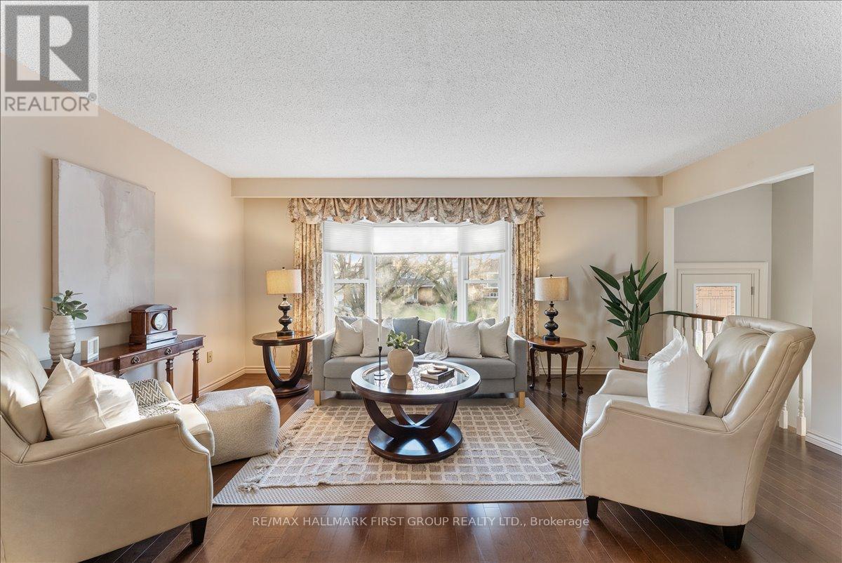 68 RESOLUTE CRESCENT, Whitby (Lynde Creek), Ontario, L1P1G2 — Photo 5