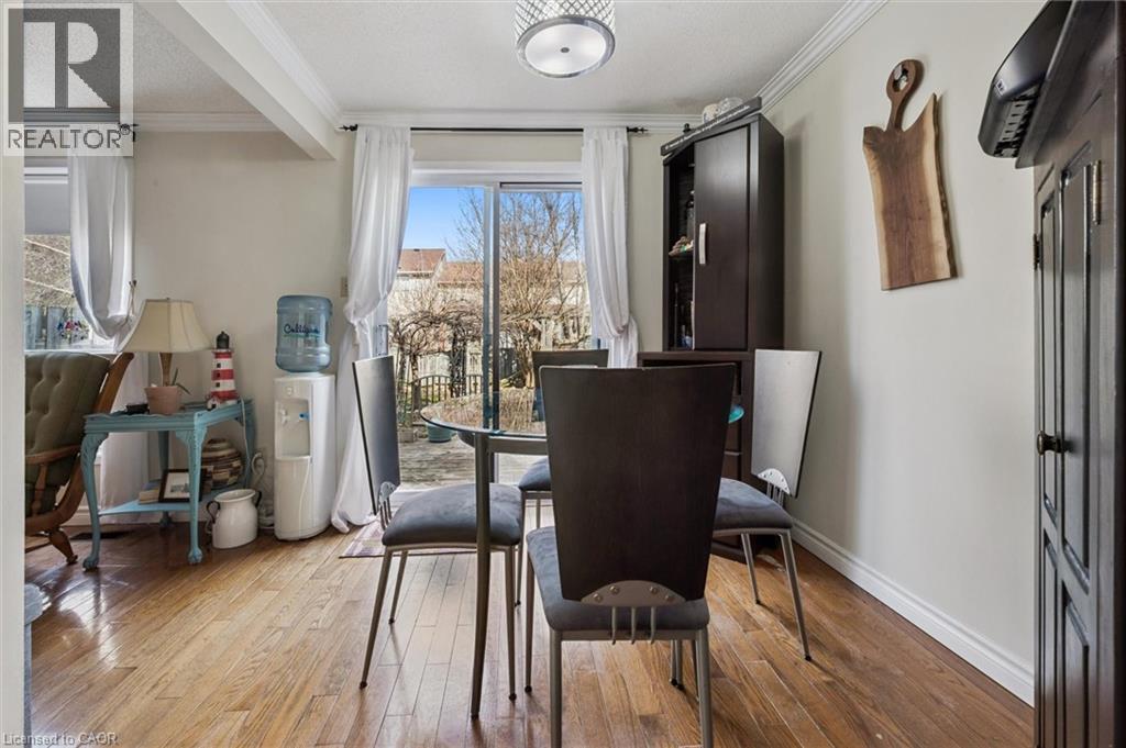 37 EDGEMERE Drive, Cambridge, Ontario, N1P1A9 — Photo 14