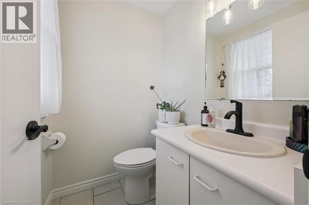 37 EDGEMERE Drive, Cambridge, Ontario, N1P1A9 — Photo 20