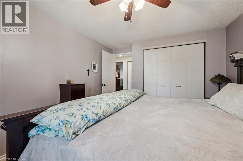 37 EDGEMERE Drive, Cambridge, Ontario, N1P1A9 — Photo 23