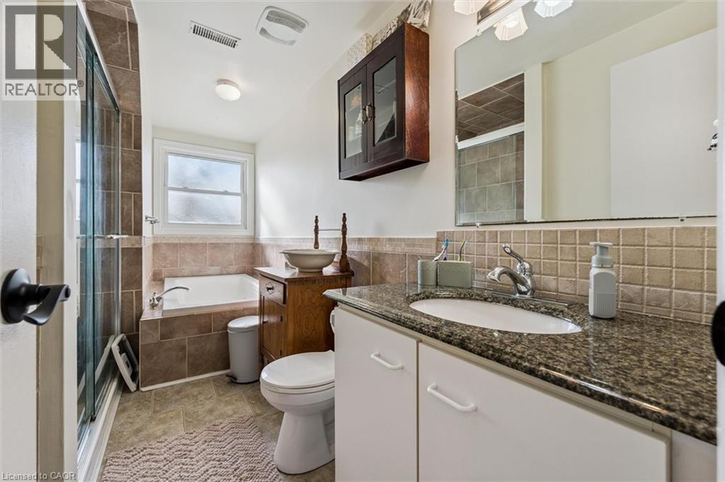 37 EDGEMERE Drive, Cambridge, Ontario, N1P1A9 — Photo 29
