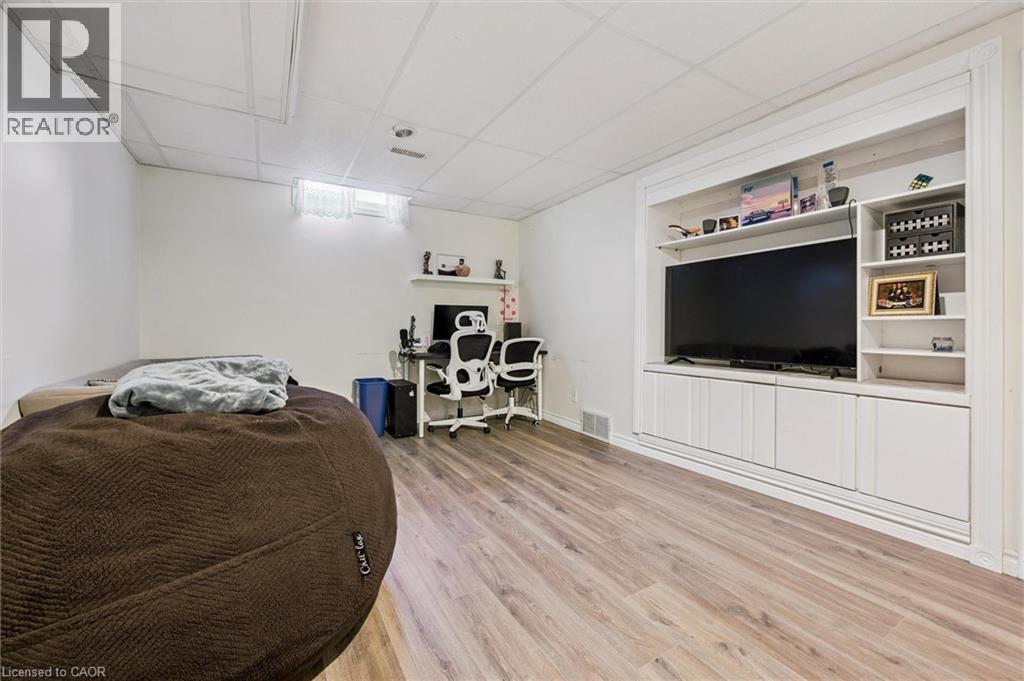 37 EDGEMERE Drive, Cambridge, Ontario, N1P1A9 — Photo 33