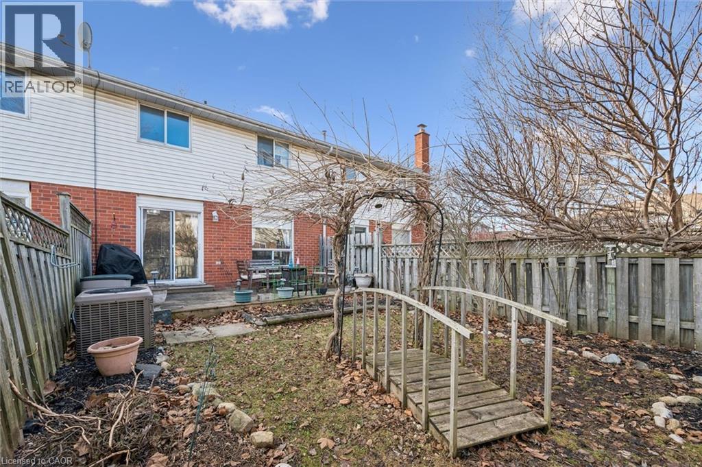 37 EDGEMERE Drive, Cambridge, Ontario, N1P1A9 — Photo 39