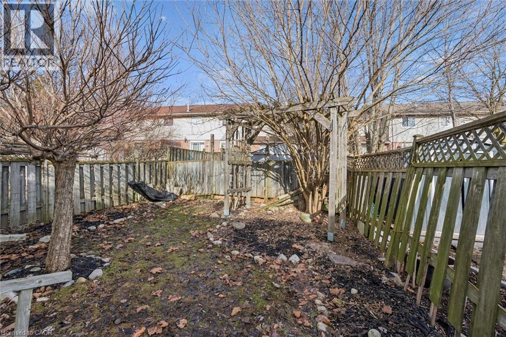 37 EDGEMERE Drive, Cambridge, Ontario, N1P1A9 — Photo 40