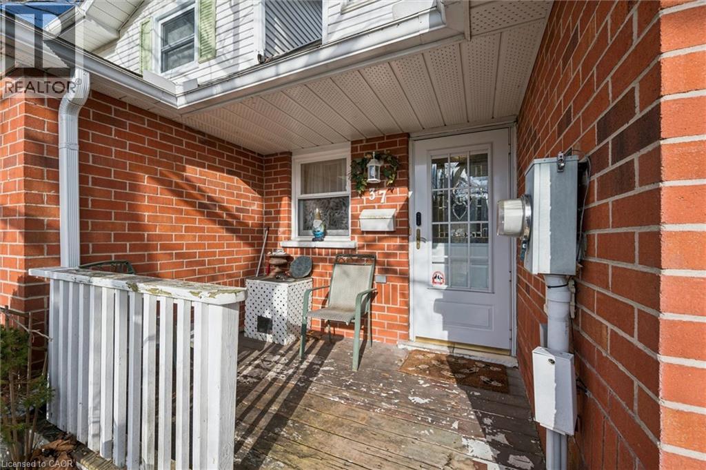 37 EDGEMERE Drive, Cambridge, Ontario, N1P1A9 — Photo 5
