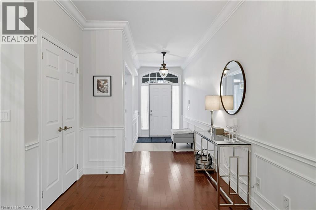 45 PREMIER Road, Waterdown, Ontario, L8B0K7 — Photo 4