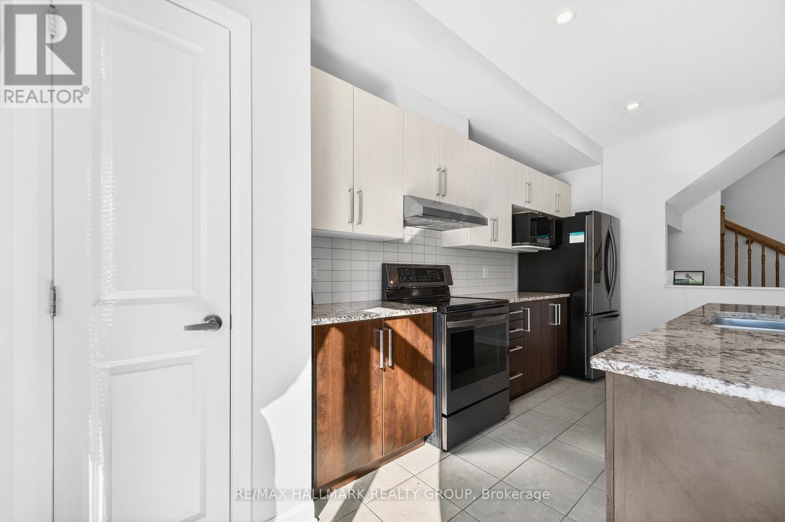 562 CLEMENCY CRESCENT, Ottawa, Ontario, K2J6R8 — Photo 12