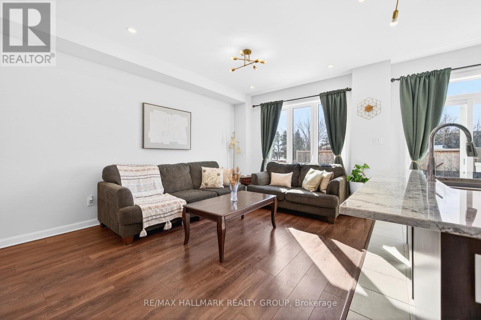 562 CLEMENCY CRESCENT, Ottawa, Ontario, K2J6R8 — Photo 7