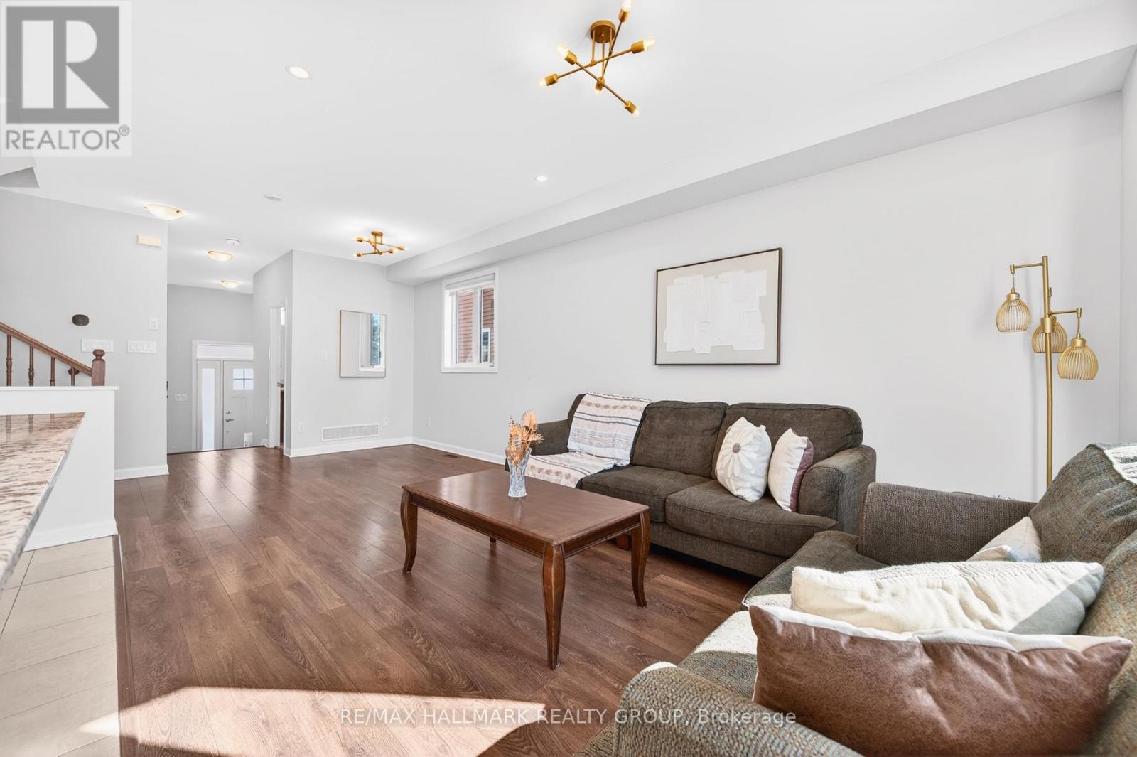 562 CLEMENCY CRESCENT, Ottawa, Ontario, K2J6R8 — Photo 9