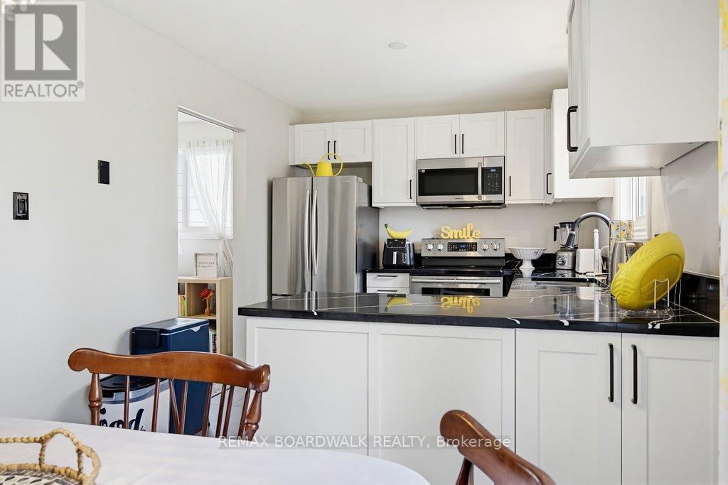 1703 FIELDSTONE CRESCENT, Ottawa, Ontario, K1C1R6 — Photo 11