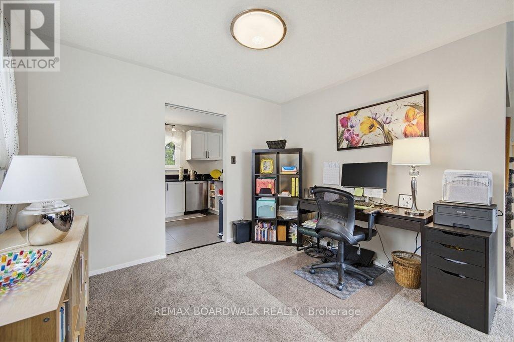 1703 FIELDSTONE CRESCENT, Ottawa, Ontario, K1C1R6 — Photo 20