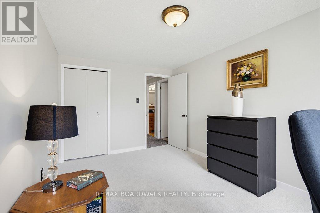 1703 FIELDSTONE CRESCENT, Ottawa, Ontario, K1C1R6 — Photo 24